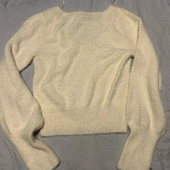 Sincerely Jules Cream V-Neck Sweater - Picture 3 of 3